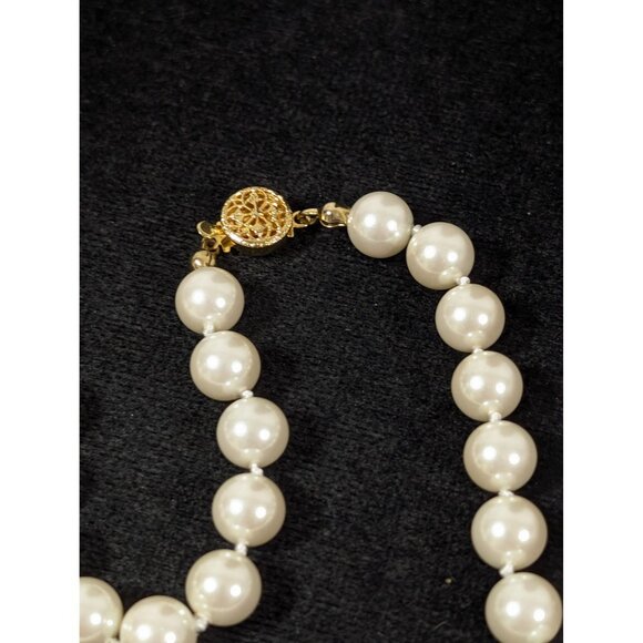 Vintage Glass Faux Pearl Necklace Classic Bridal Wedding Off White 18" - Picture 6 of 8